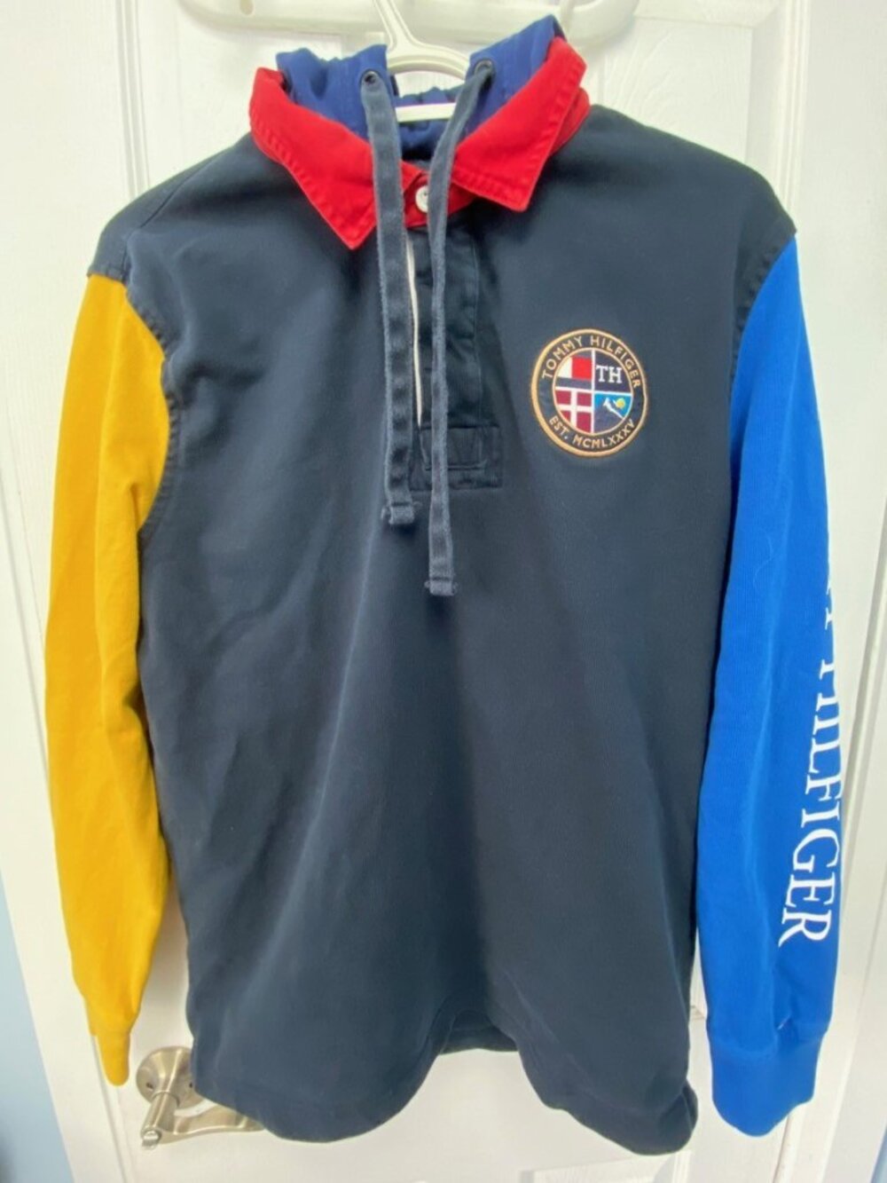 Vintage 90s Tommy Hilfiger colorblock rugby hoodie - Size M